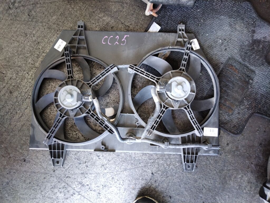 Вентилятор радиатора ДВС на Nissan Serena CC25 MR20DE