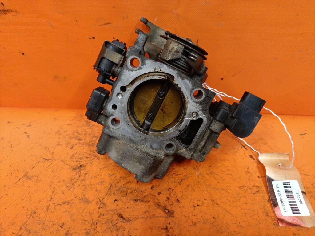 Дроссельная заслонка на Honda Stepwgn RF3 K20A Фото 2