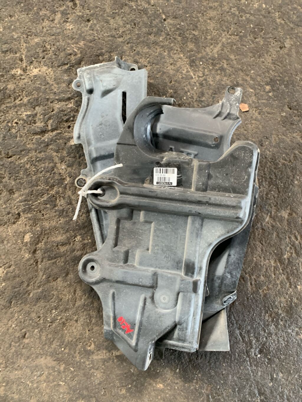 Защита двигателя на Nissan Cube AZ10 CGA3DE 64839-41B00  64838-41B00, Переднее расположение
