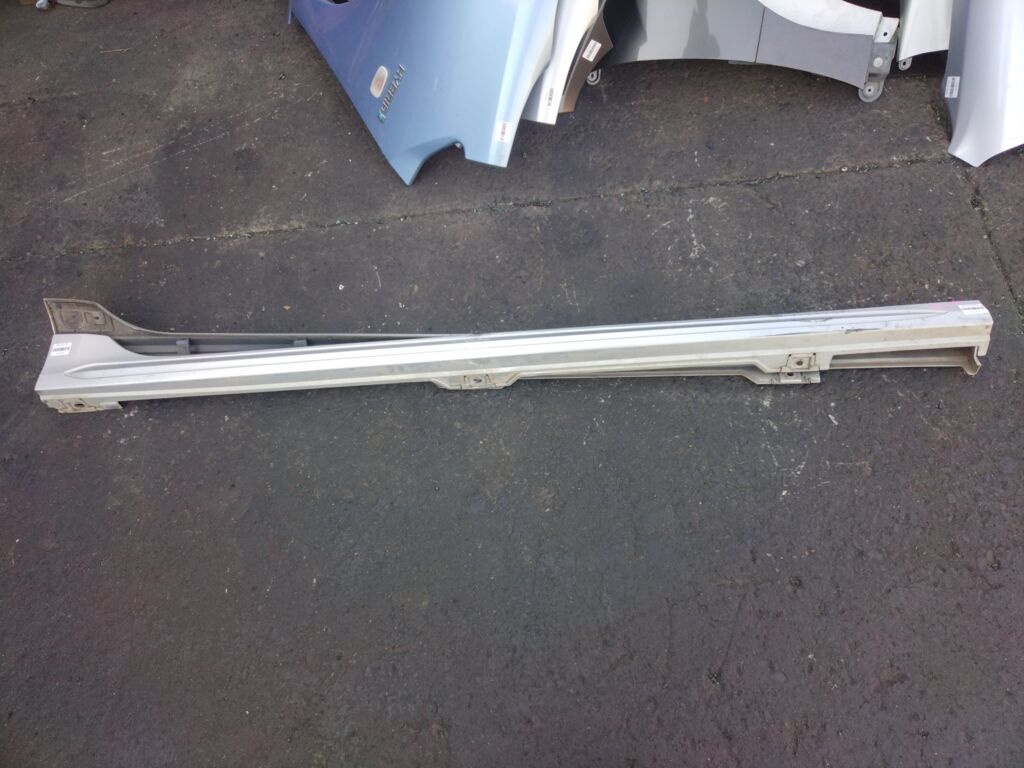 Порог кузова пластиковый ( обвес ) на Honda N-Wgn JH1