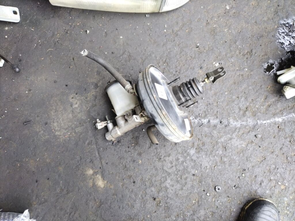 Главный тормозной цилиндр на Toyota Tercel EL51 4E-FE