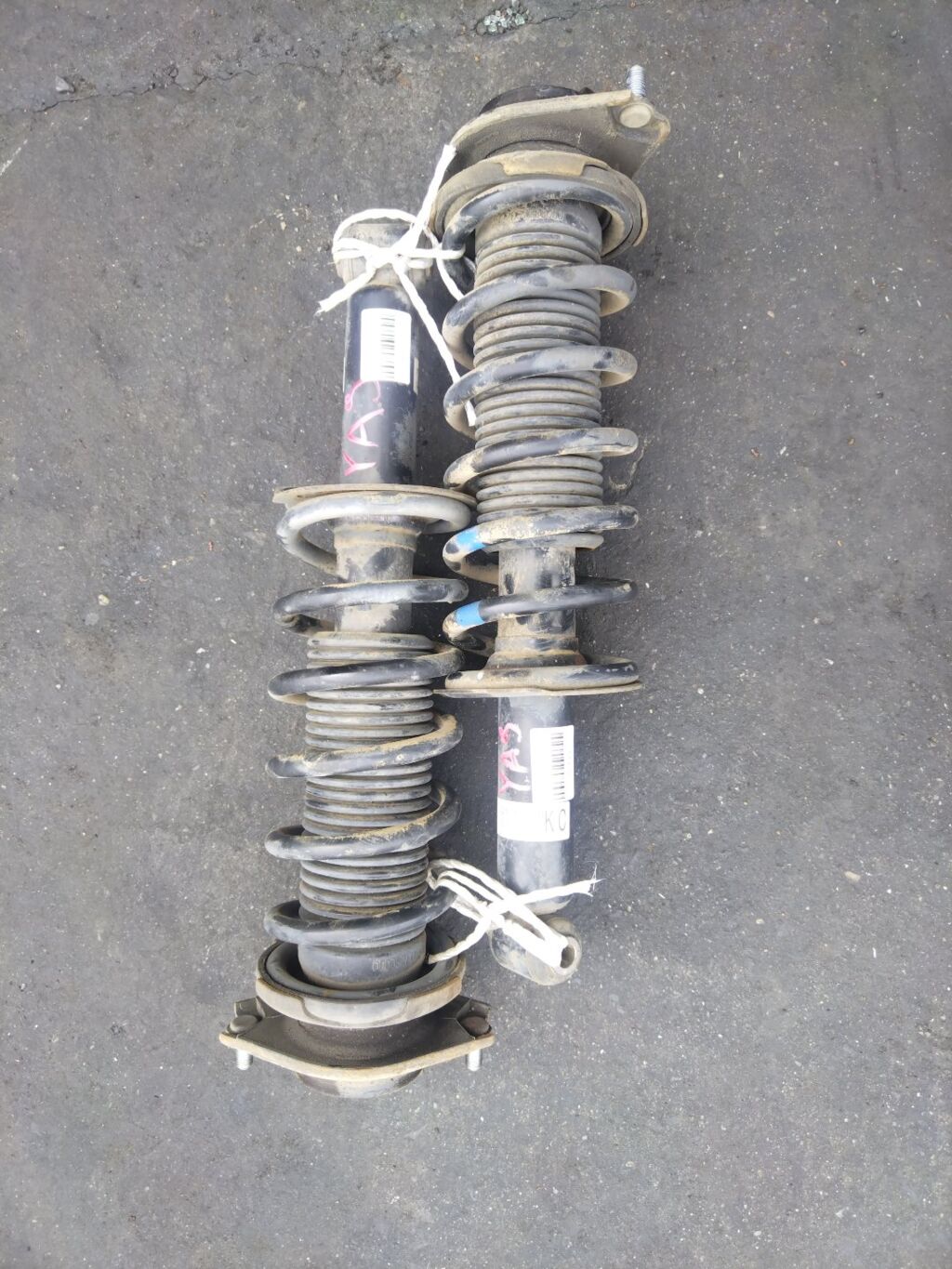 Стойка амортизатора на Subaru Exiga YA9 EJ253, Заднее расположение