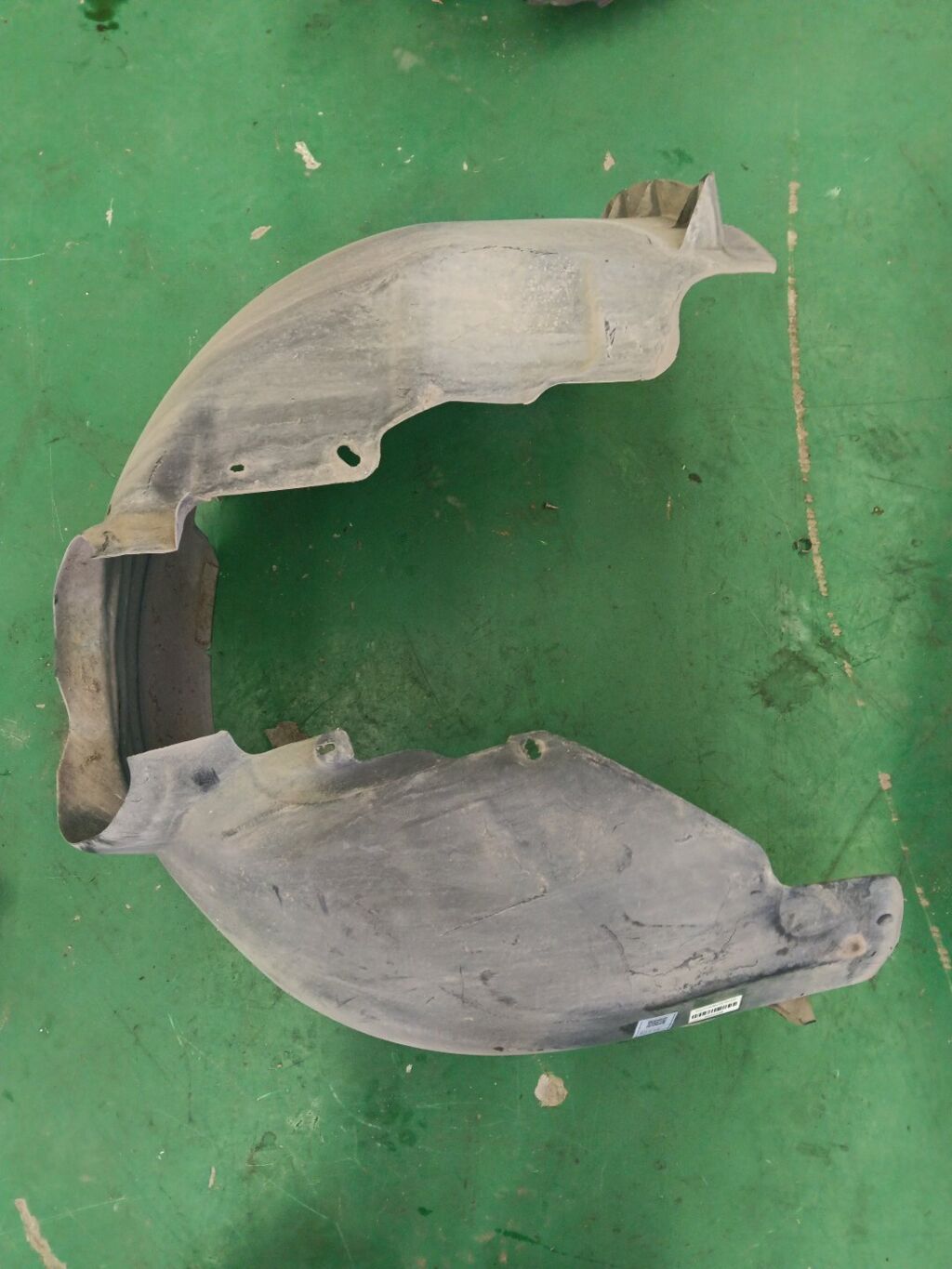 Подкрылок на Ford Focus 2 M5M51-16115-AB, Переднее Левое расположение