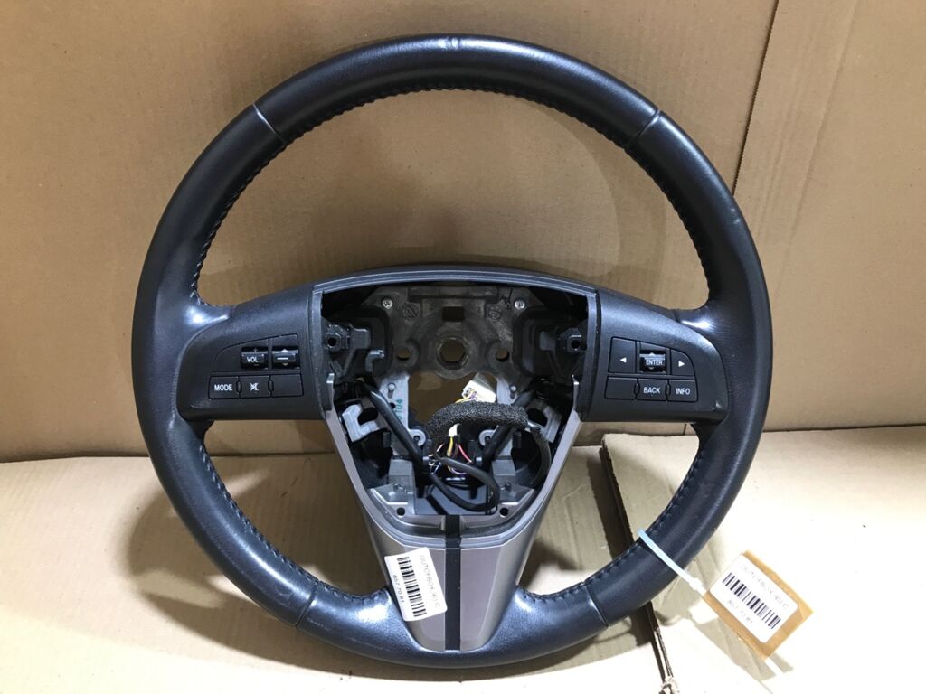 Руль на Mazda Axela BLEFW