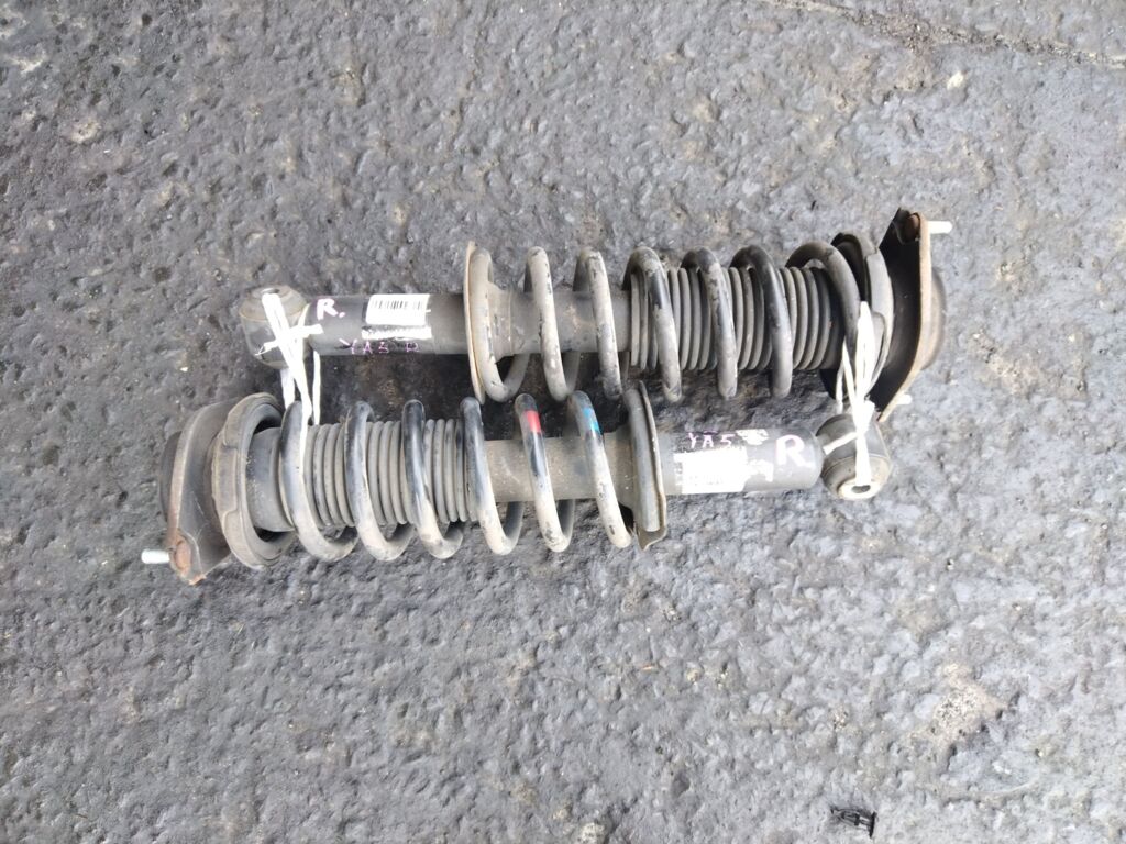 Стойка амортизатора на Subaru Exiga YA5 EJ204, Заднее расположение