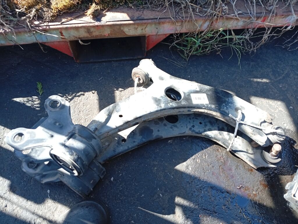 Рычаг на Mazda Axela BL5FW ZY-VE Фото 2