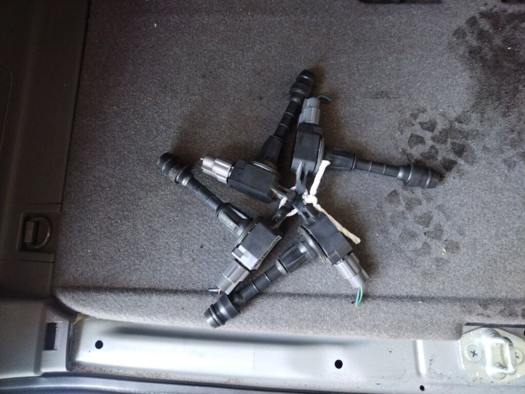 Катушка зажигания на Nissan Ad Expert VAY12 CR12DE 22448-AX001  IC-DL026  LC-016-8281