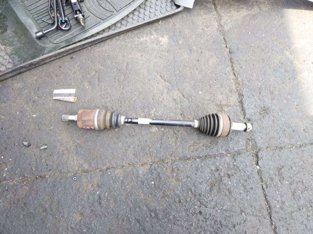 Привод на Honda Freed GB3 L15A, Переднее Левое расположение