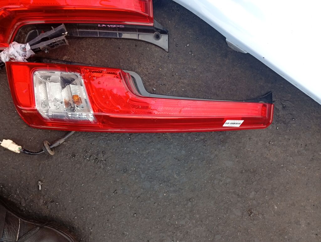 Стоп на Daihatsu Move LA150S D161 81550-B2620, Правое расположение