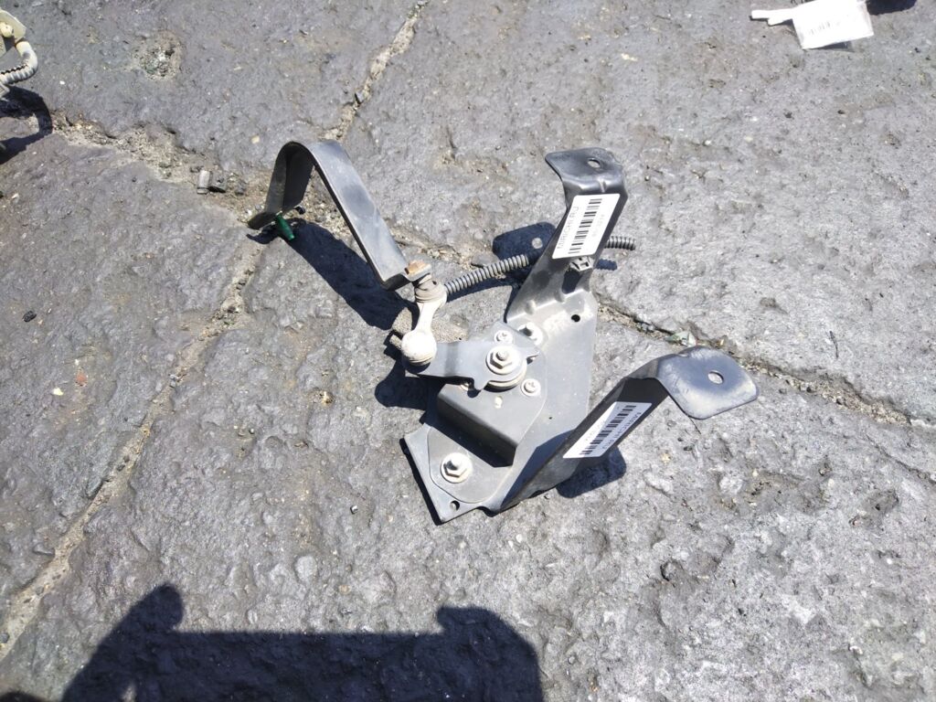 Датчик регулировки наклона фар на Suzuki Hustler MR41S Фото 2