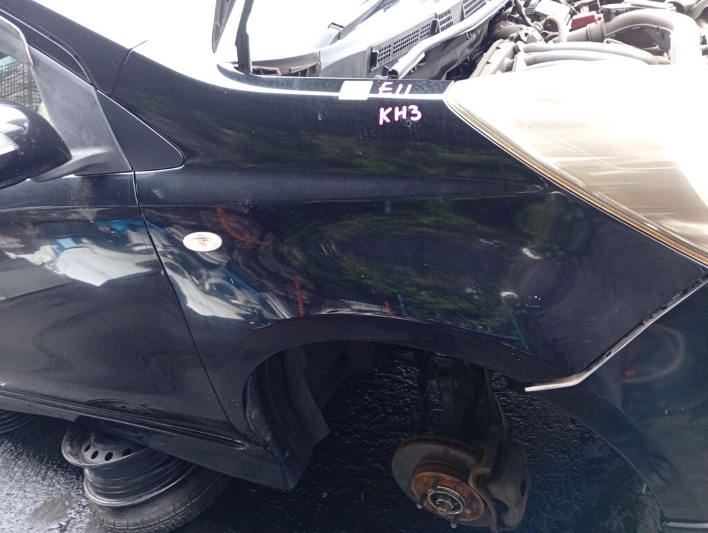 Крыло переднее на Nissan Note E11 Фото 2