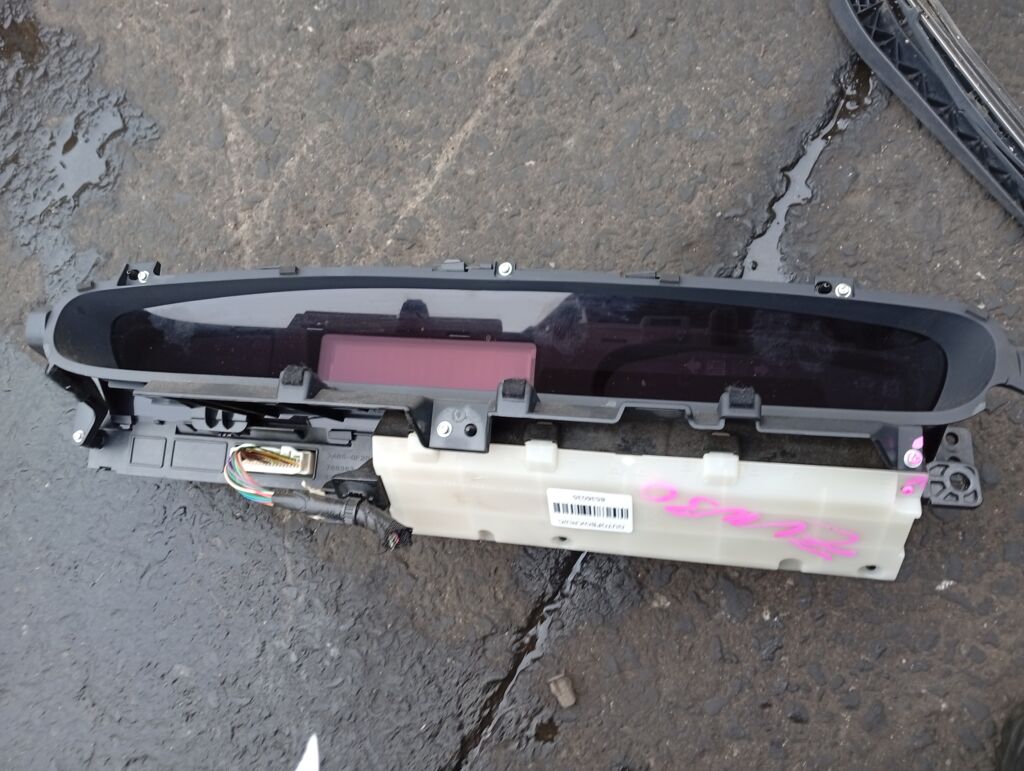 Спидометр на Toyota Prius ZVW30 2ZR-FXE 83800-47350-4
