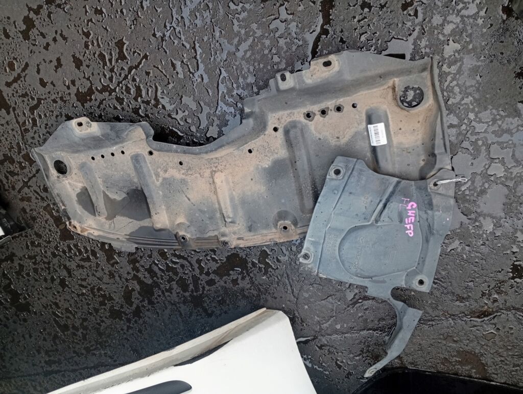 Защита двигателя на Mazda Atenza GHEFP GS1D56112, Переднее расположение