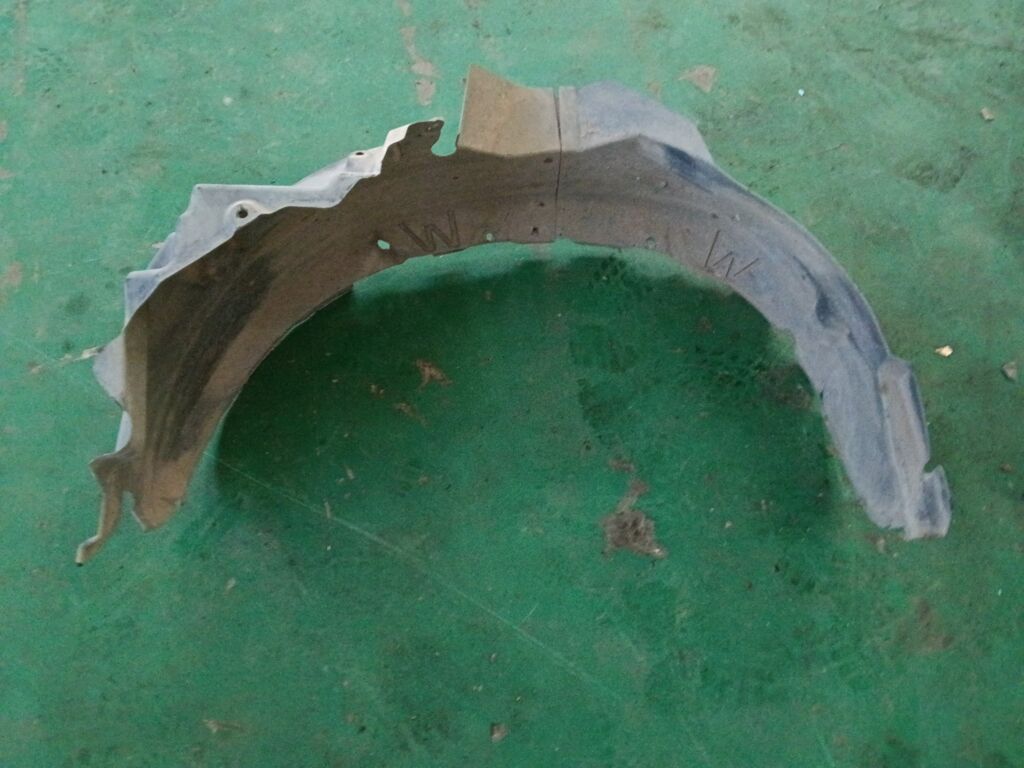 Подкрылок 86812-2E010 на Hyundai Tucson 1 JM G4GC Фото 2
