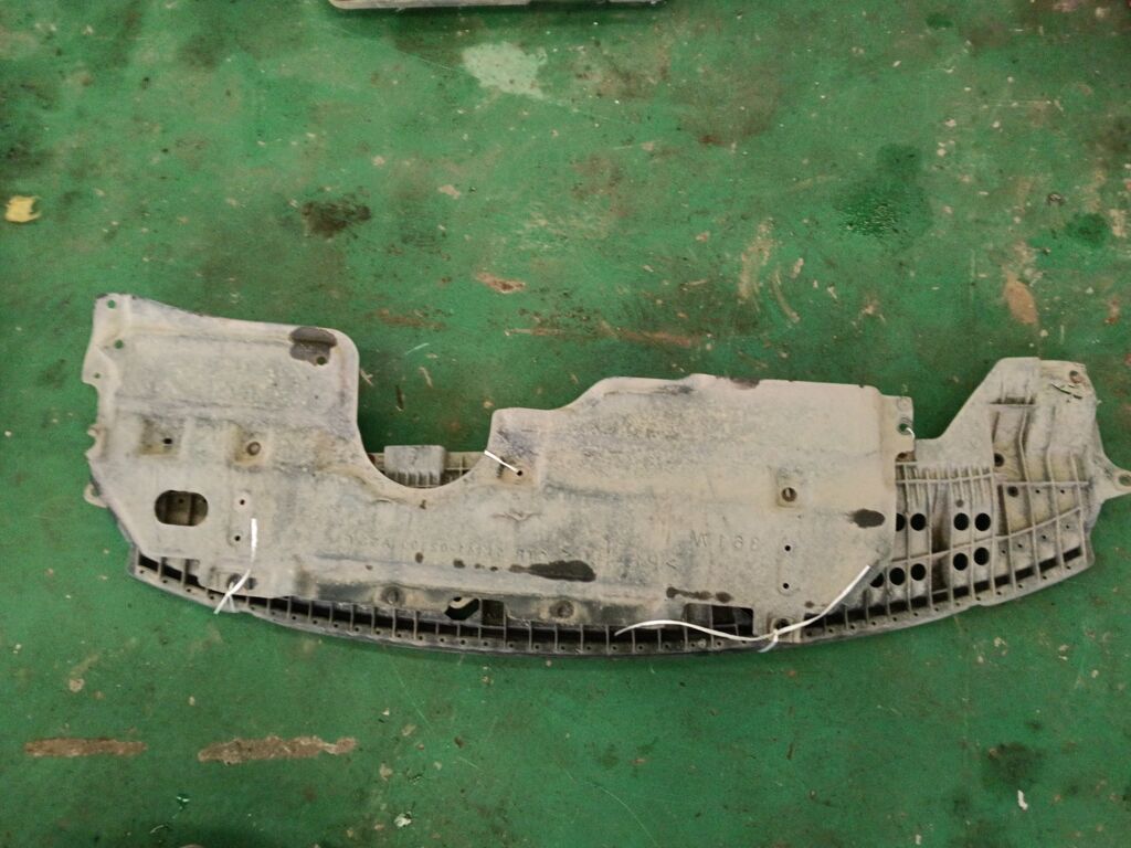 Защита бампера на Toyota Corolla ZZE150L 51441-02300, Переднее расположение
