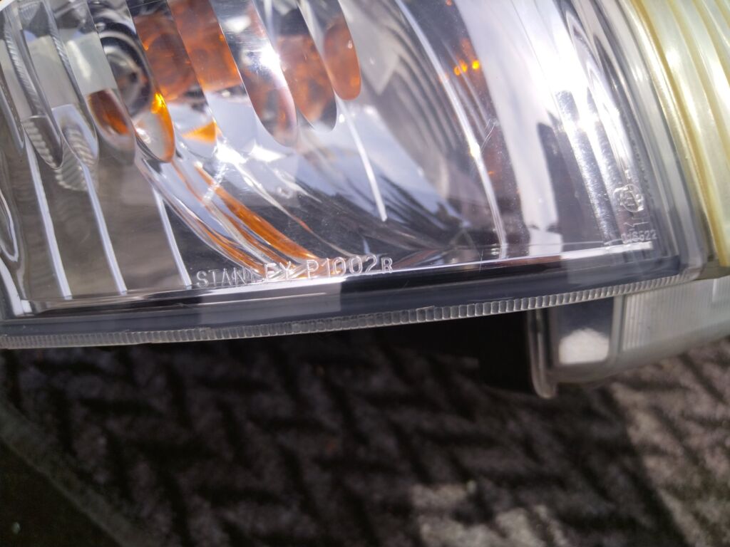 Фара на Mazda Demio DW3W P1001, Правое расположение