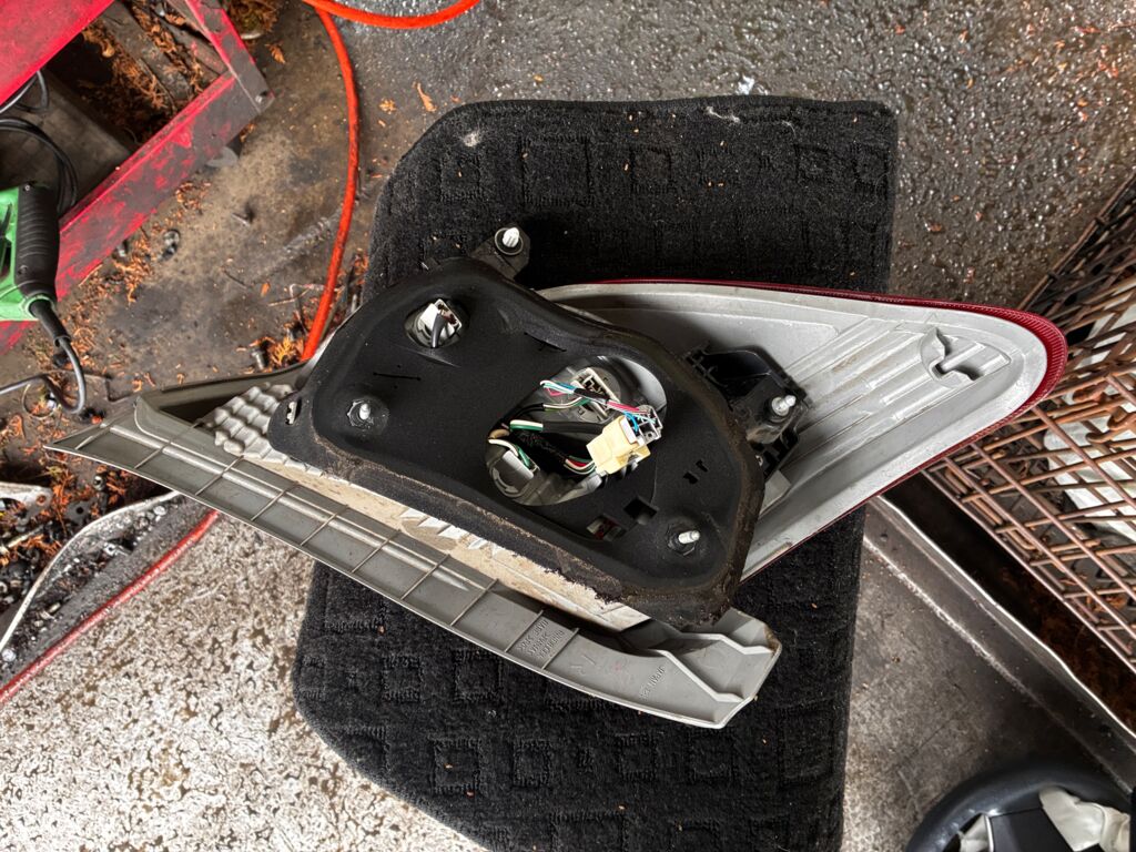 Стоп 52-228 52-228, на Toyota Vitz NSP130 Фото 2