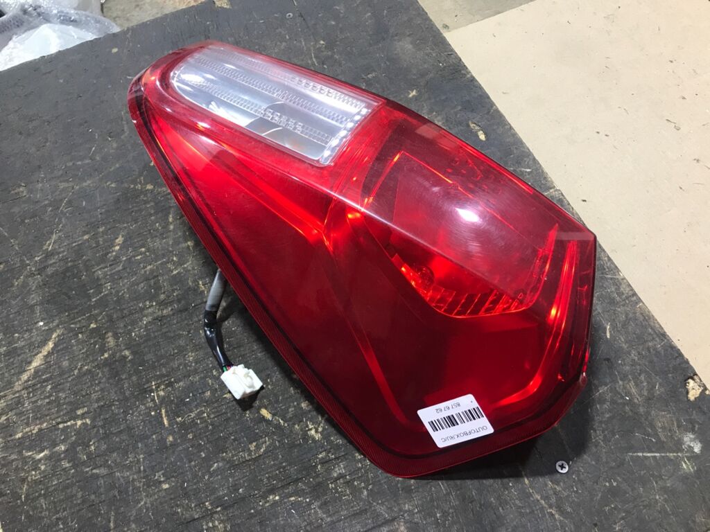 Стоп на Mitsubishi Ek Space B11A 1146-398, Правое расположение