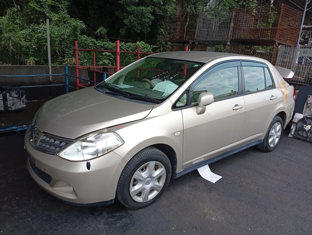 Зеркало двери боковой на Nissan Tiida Latio SC11 Фото 3