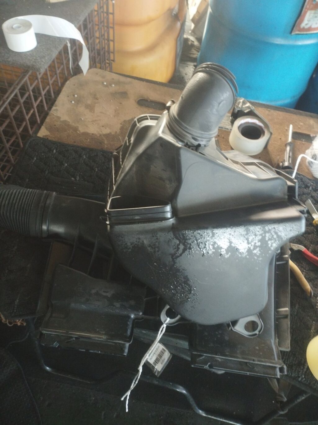 Корпус воздушного фильтра на Bmw 3-Series E90-PG56 N46B20