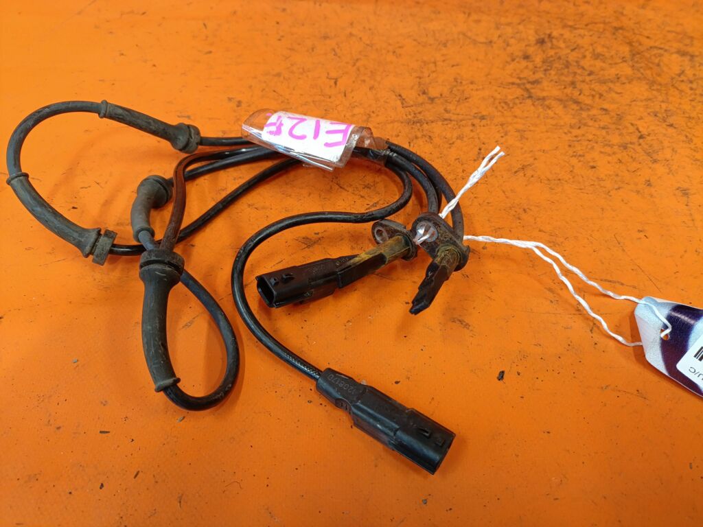 Датчик ABS на Nissan Note E12 HR12DE 47910-1HA0A, Переднее расположение