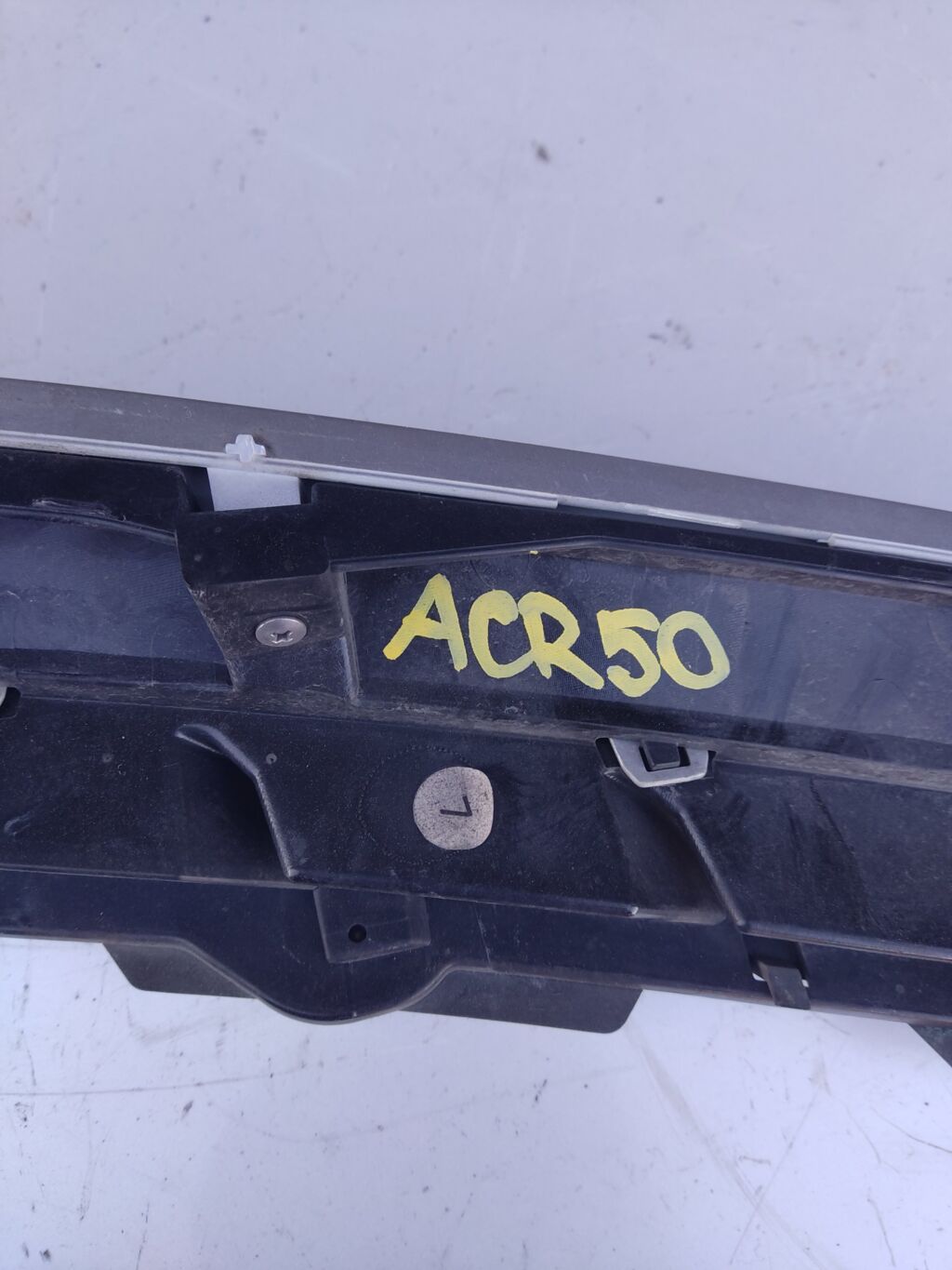 Решетка радиатора на Toyota Estima ACR50W 53101-28260  75311-28140