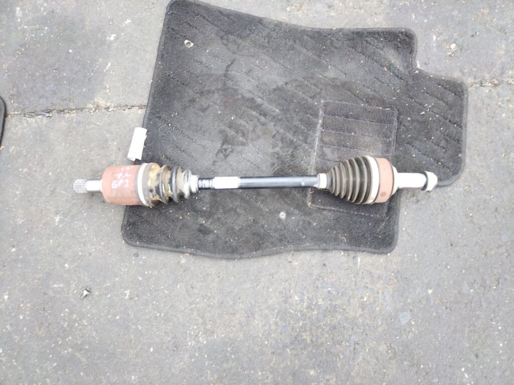 Привод на Honda Fit Shuttle GP2 LDA, Переднее Левое расположение