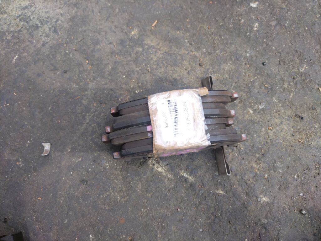 Тормозные колодки на Honda Freed GB3 L15A 0 986 461 759  0 986 505 948  0 986 AB2 377  0 986 AB2 665  0 986 TB2 232  011342120809  025 216 9416W  0301EUF  0418 02  041802  05P564  06450-S5A-J00  06450-S5B-J00  06450-S7A-J00  06450S5AE50  06450S5AG00  06450S5AJ00  07830001  10 BPF 00128 000  1011552  1016HP0016  10360  1039 F  1050545  1070120126  112756  1170388  13046058202  13046058202NSETMS  13046059282  13046059282NSETMS  13046059432  1501222626  1511365  1512555  1623058580  1780  179807  180959  180959396  18500058078  190573  1V5U3328Z  1Y383328ZE  21694  21694 00 701 10  2169401  2169404  216941651  2169417305T4047  2169701  2201750  222626  241802  3000205  31839  321508EGT  321508IEGT  323700035700  343  3463600210  3463600219  363700203018  363702160614  363916060275  36831  36831 OE  402B0247  41802  429 002LSX  429002BSX  45022-S04-V00  45022-S04-V01  45022-S04-V02  45022-S5A-J00  45022-S5B-J00  45022-S7A-000  45022-SCC-000  45022-SR3-V00  45022-SR3-V01  45022-SR3-V02  45022-SR3-V03  45022504V10  45022S04V00  45022S04V01  45022S04V02  45022S04V03  45022S04V10  45022S04V11  45022S04V12  45022S5AE50  45022S5AG00  45022S5AG01  45022S5BJ01  45022S7A010  45022SO4V10  45022SO4V11  45022SO4V12  45022SR3V00  45022SR3V01  45022SR3V03  45022SR3V10  45022SR3V11  45022SR3V12  45022TG0T00  45022TR2A00  45022TR2A01  453481  47520  4UP03607  4UP03686  5-86005260  5-86005261  5-86009207  5-86014123  5-86014456  5-86014834  50000776  50000776 C  5004435  50435  551  5611503  572340B  572340J  572340S  5860052600  5860052610  5860092070  5860141230  5860144560  5860148340  597204  598494  600000098600  601CS  6111839  6133759  6260564  6653  7127  7480  810024  8110 40168  8221750  837480  85 91 6305  8DB 355 024531  8DB355016461  8DB355027201  9815  986461759  9H0H006  AC1523C  AC453481D  ADB32009  ADB3555  ADB3555HD  ADH24251  AF5070  AFP228S  AKD1158  AMDJBF379  AN-376WK  AN376WKX  AN685WK  AS-H003M  AS1340  AS1340A  AS376  AS891  ASN250  AV571  AW1810533  AY040-HN007  AY040HN007  AY040HN017  B110284  B1111005  B1G10207222  B2169401  BBP1457  BC776  BD S389  BD3406  BE872  BL1373A2  BLF733  BP000809  BP010809  BP1081  BP1111005  BP2022  BP28264  BP43144  BP43218  BP733  BPA041802  BPH14  BPHO1001  BRP0815  BS0986461759  BS1109  C11NR0024  C14033  C14033ABE  C14033AW  C14033FBK  C14033JC  C14033L  C14033PR  C1N016  C1N041  CBP32009  CBP3555  CD5070  CD5070M  CD5070M10  CD5070M10STD  CD5070M10TYPED  CD5070MSTD  CD5070MTYPED  CF8264  CH003477  CKHO2  CLN1021  CLN2021  CMX617  CMX621  CS421  D260E  D5070  D5070M  D5070M-02  D5070M01  D5073M01  D5174M  D621  DB1286  DFP3375  DP104A174  DP104A174P  DP5243  E07PADE900424  E07PADE900426  E07PADFR00423  E07PADFR00425  E07PADT000322  E07PADT000323  E100219  E400219  E500219  EC1266  ELT617  ELT621  FBP0827  FBP1221  FBP1435  FD6580A  FD6580N  FDB776  FDB778  FDS776  FO 453481  FP0621  FPE083  FSL776  G1505HF  GBP041802  GBP041902  GDB1164  GDB1183  GDB3375  GK0319  GP05070  H02535  H02535HD  H02535J  H04HO005  H281430Y  H360A34  H4502S04003  H4502S7A003  H4502SCC003  HDP206C  HKPHD033  HO701002  HP5039  IBD1435  IE180959  J PA435AF  J3604033  J3604042  JAPPA435AF  JBP0093  JBP0093БУПАК  JBPD5070MH  JCP776  JQ1011552  K614200  KBP055  KBP2003  KD1542  KD1776  KD1794  KE0700451  KE0700452  KH0500138  KUF8264  LP809  LVXL874  MBP733  MD100M  MD5070MS  MD5070MS10  MD5073MS  MD5174MS  MDB1610  MDB81610  MFP2435  MKD617  MKD621  MN-241M  MPO05  MS8264  MX617  MX621  N1313  NDP-206C  NKH1103  NP2538  NP8005  NPO117WSB  NPS117WSB  P 28 023  P28023  P518302  PA435AF  PA435MK  PA743  PAD815  PBP776  PBP776KOR  PBP777  PBP777KOR  PC0809  PCP1308  PD19511  PD493  PF-8264  PF1576  PF8264  PF8265  PGD621C  PGD621M  PKJ005  PKJE05  PN8264  PRP0367  QP4123  RA07480  RB0959  RB1773  RN419M  RNZ105  S700151  SBP776  SDSSMAZSUP  SKEPO05  SMB21694  SN421P  SN425P  SP 621  SP 621 PR  SP1221  SP1266  SS421S  ST45022S04V00  T0610582  T3018  TABP2077  TCA1125  TD-086-8264  TD8264  TG8264  TH206C  TL5070M  TN419M  V9118H013  WBP21694A  WS207700  WS314200, Переднее расположение