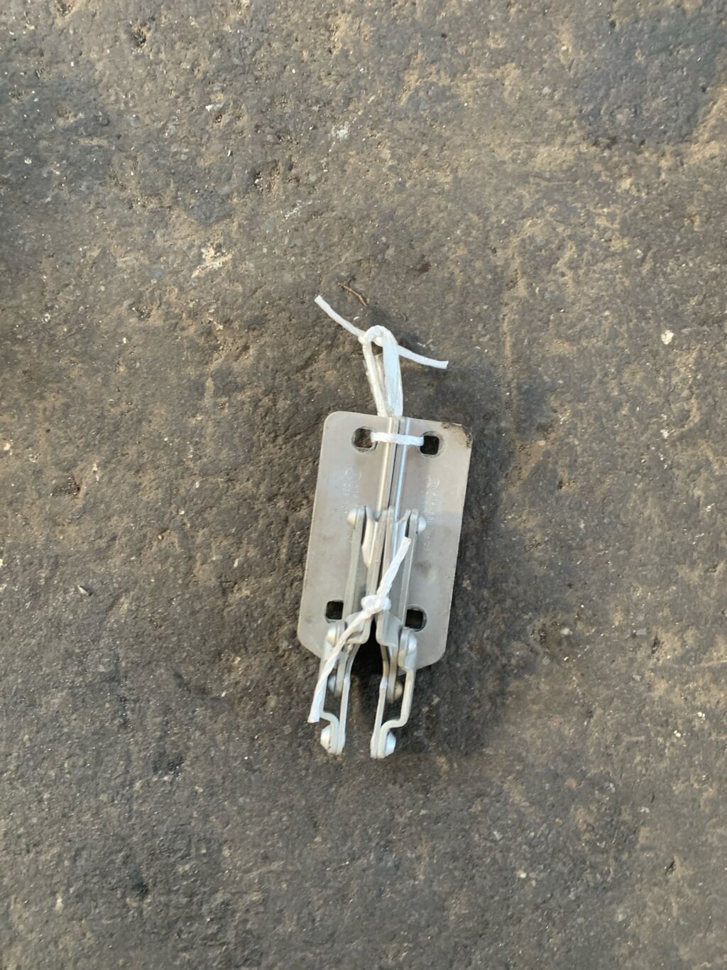 Крепление капота на Mercedes-Benz Vaneo W414.700 4148800128  4148800028