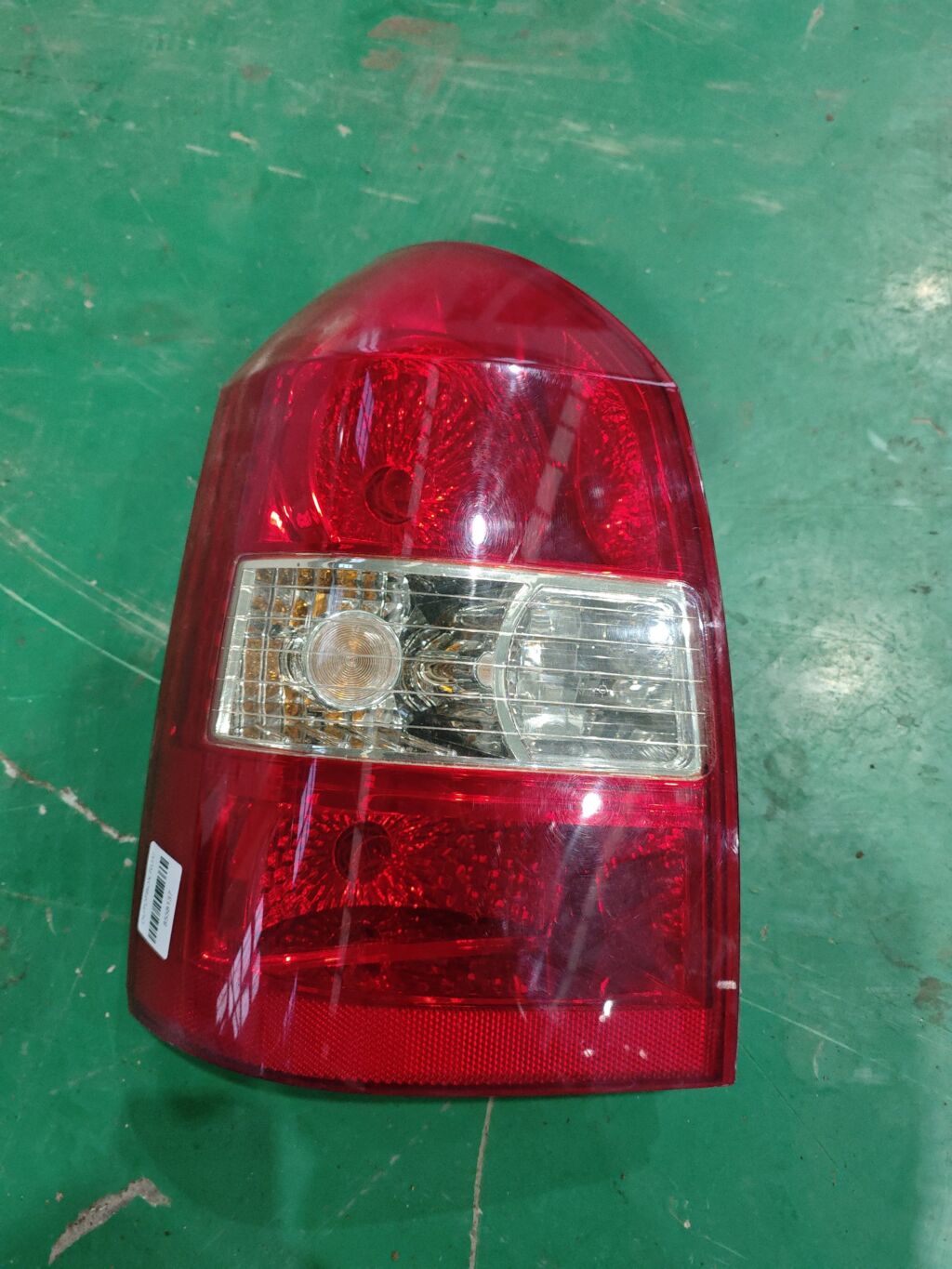 Стоп на Hyundai Tucson JM 92401-2E000, Левое расположение