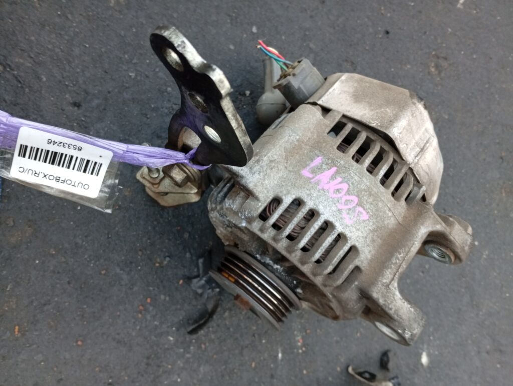 Генератор на Daihatsu Tanto LA600S KF-VE 27060-B2070