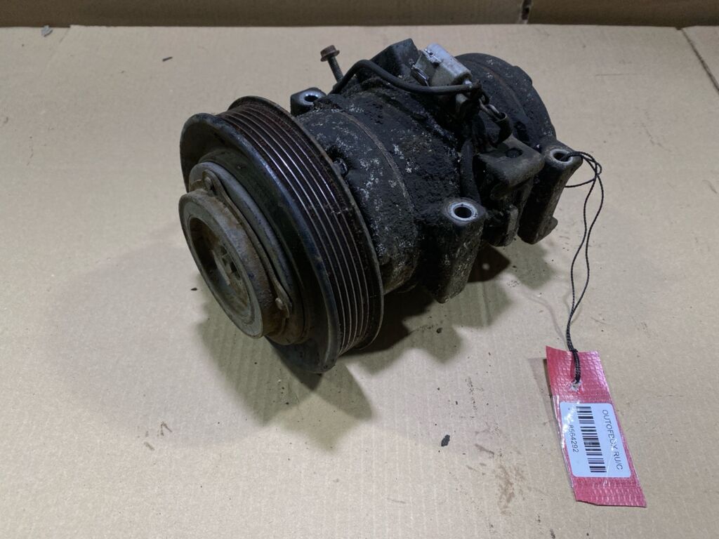 Компрессор кондиционера на Toyota Vista ZZV50 1ZZ-FE