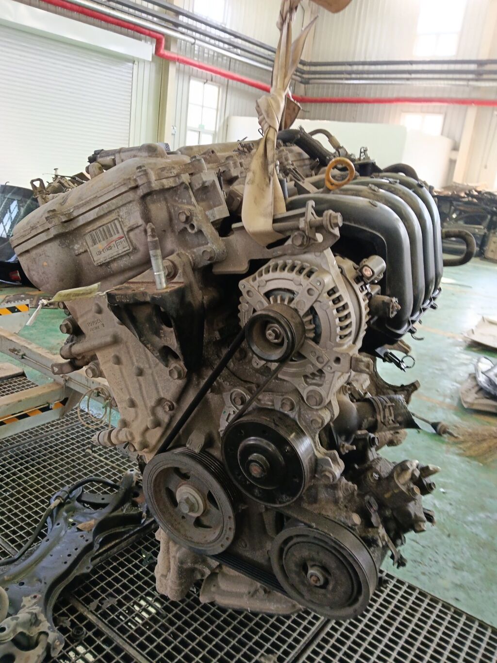 Двигатель на Toyota Corolla ZRE120L 1ZR-FE