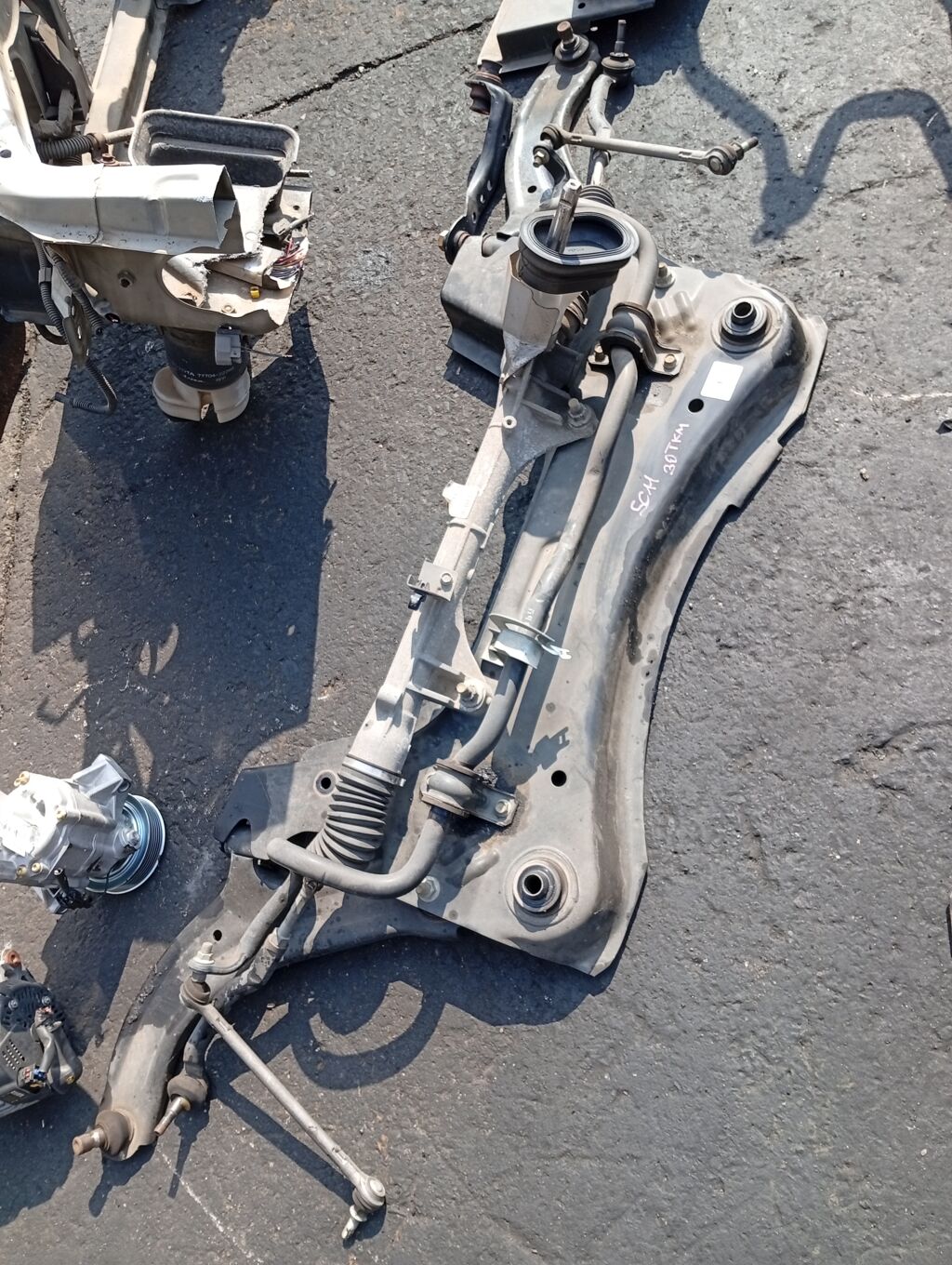 Балка под ДВС на Nissan Tiida Latio SC11 HR15DE 54400ED000  54400EW000, Переднее расположение