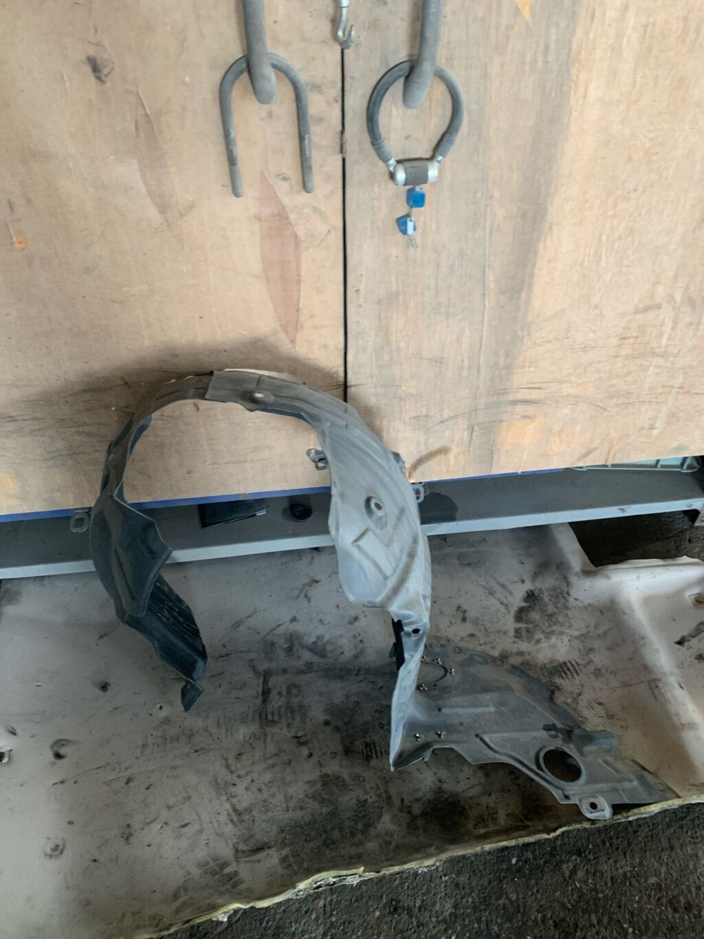 Подкрылок на Mazda Atenza GHEFW LF GAA956140, Переднее Левое расположение