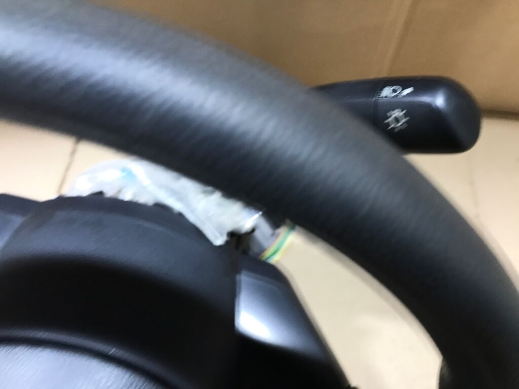 Руль на Toyota Yaris MXPH10 Фото 4