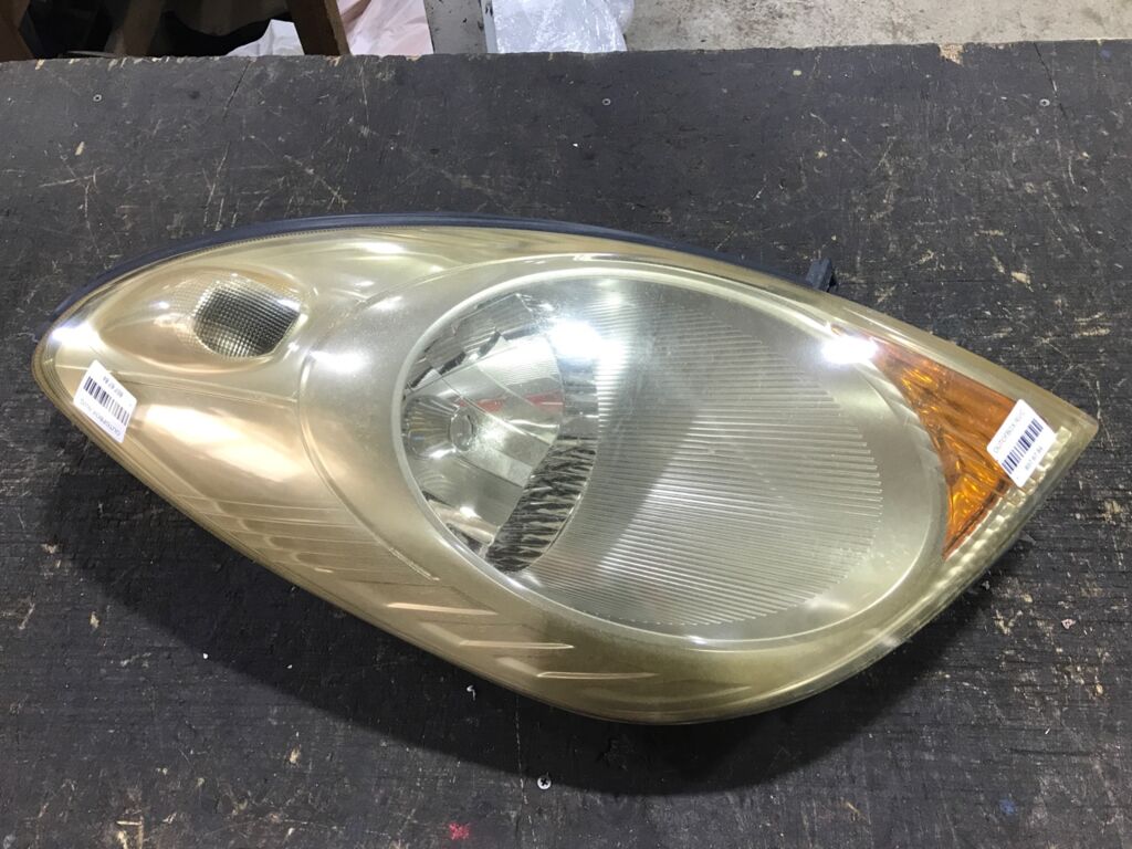 Фара на Nissan Note E11 1757, Правое расположение