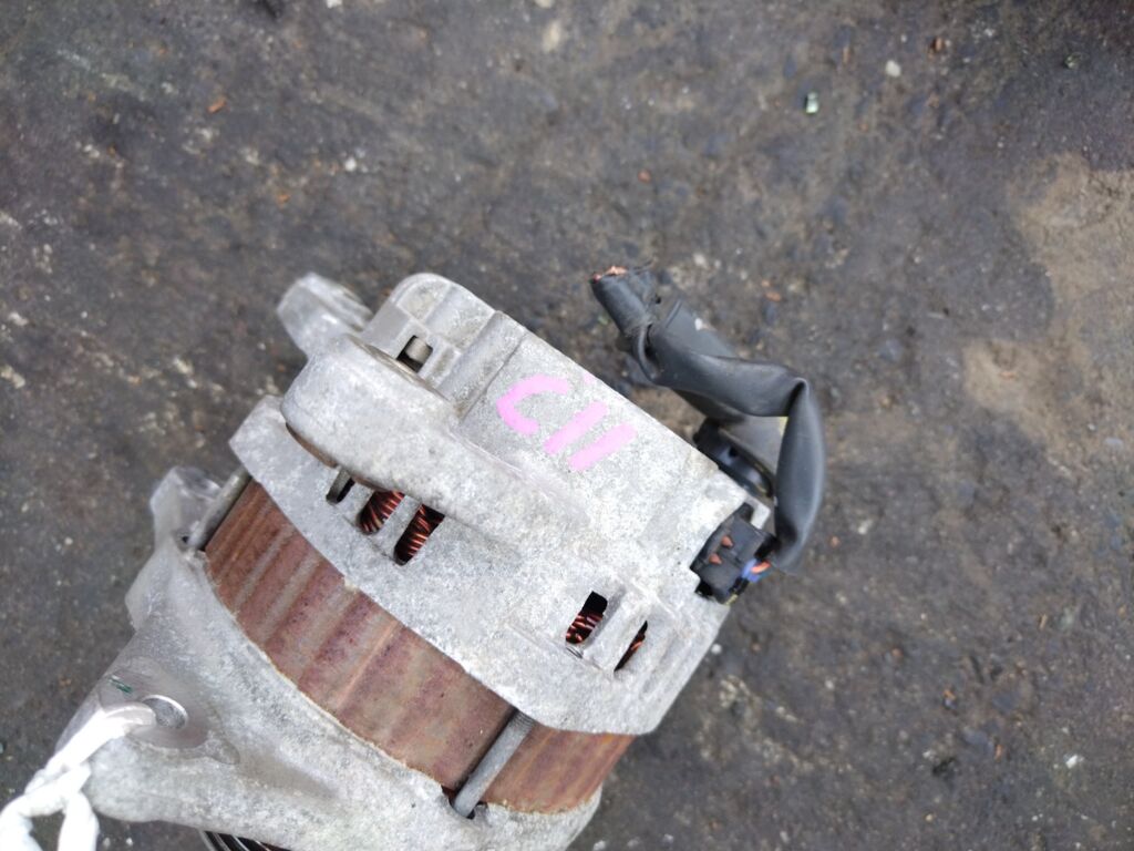 Генератор на Nissan Tiida C11 HR15DE 23100-ED01A