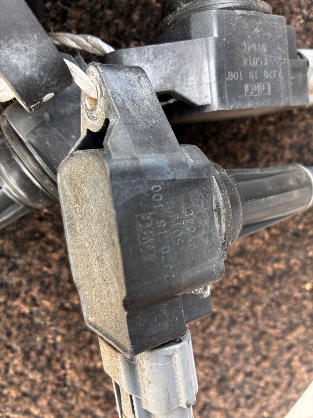 Катушка зажигания ZJ20-18-100, IC-DL067, LC-016-6806, ZJ2018100A на Mazda Demio DE3FS ZJ-VE Фото 2 Катушка зажигания ZJ20-18-100, IC-DL067, LC-016-6806, ZJ2018100A на Mazda Demio DE3FS ZJ-VE Фото 2