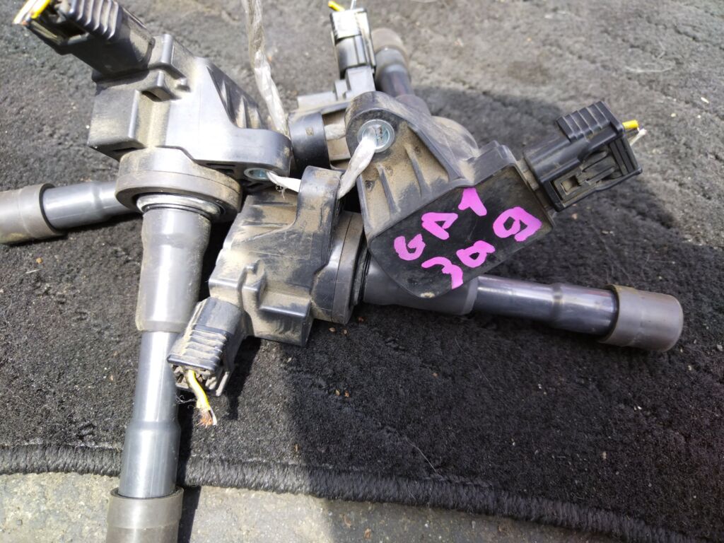 Катушка зажигания на Honda Fit Hybrid GP1 LDA