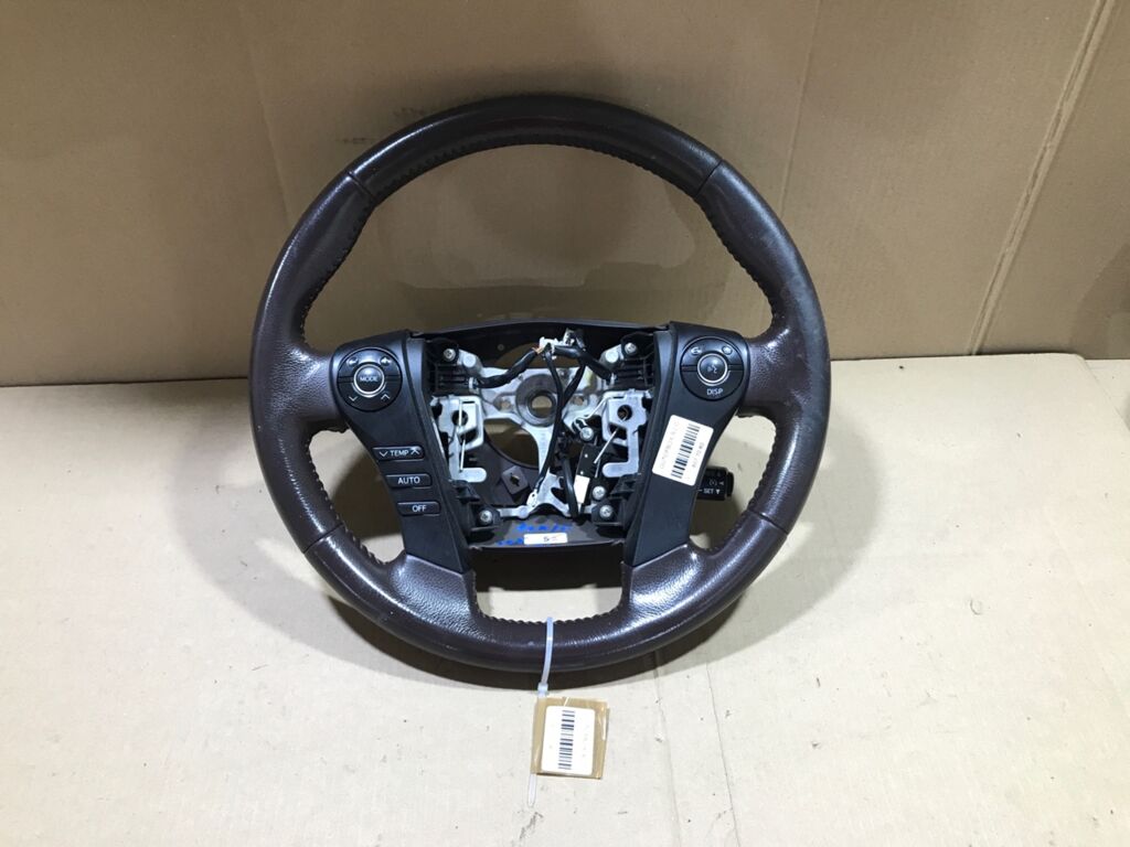 Руль на Toyota Sai AZK10