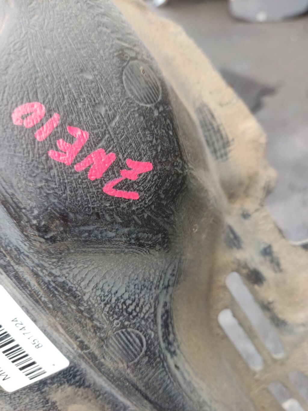 Подкрылок на Toyota Wish ZNE10G 1ZZ-FE 53876-68012  53876-68010  53876-68011, Переднее Левое расположение