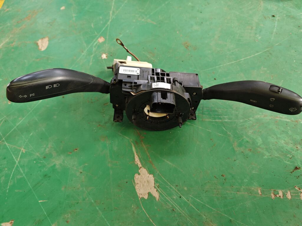 Шлейф-лента air bag на Skoda Fabia 5J 6RD953503A