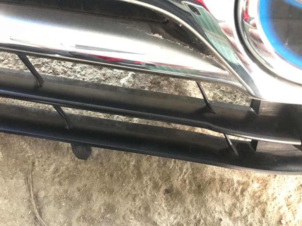 Решетка радиатора 53101-75010 на Toyota Sai AZK10 Фото 4