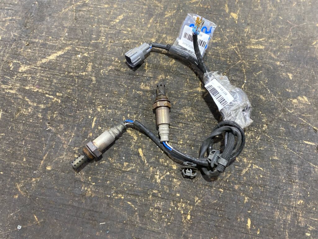 Лямбда-зонд на Subaru Legacy Wagon BP5 EJ203 261AA460