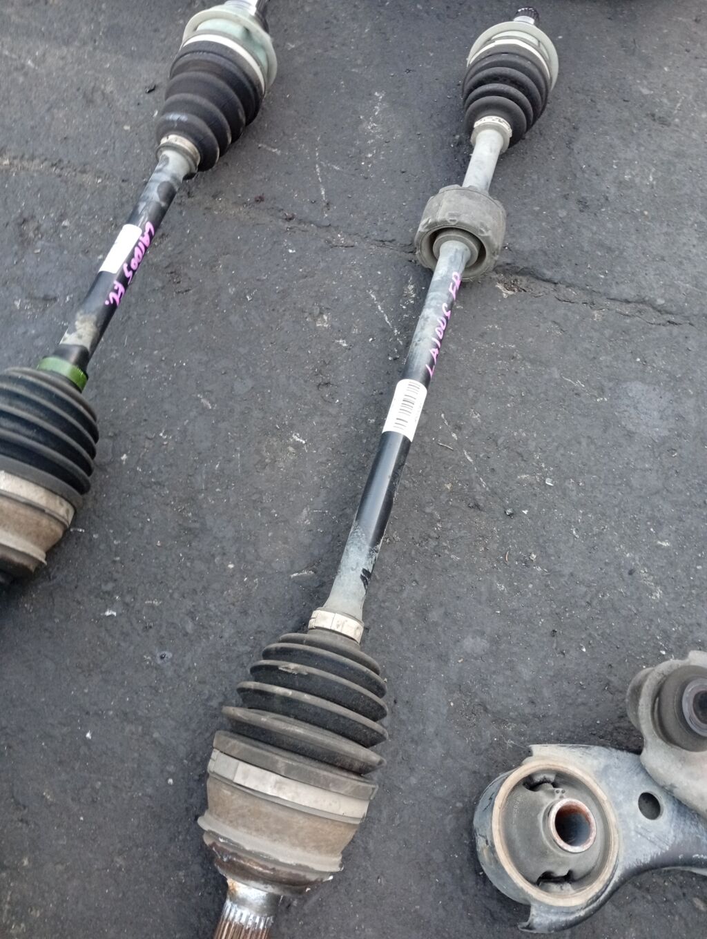 Привод на Daihatsu Move LA100S KF-VE, Переднее Правое расположение