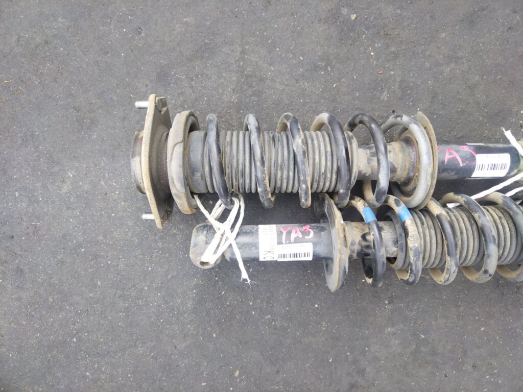 Стойка амортизатора на Subaru Exiga YA9 EJ253 Фото 2