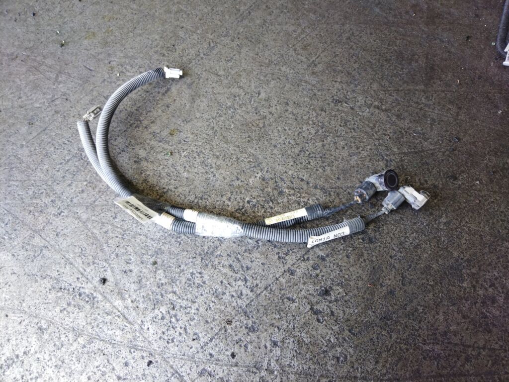 Сонар на Nissan Serena CC25