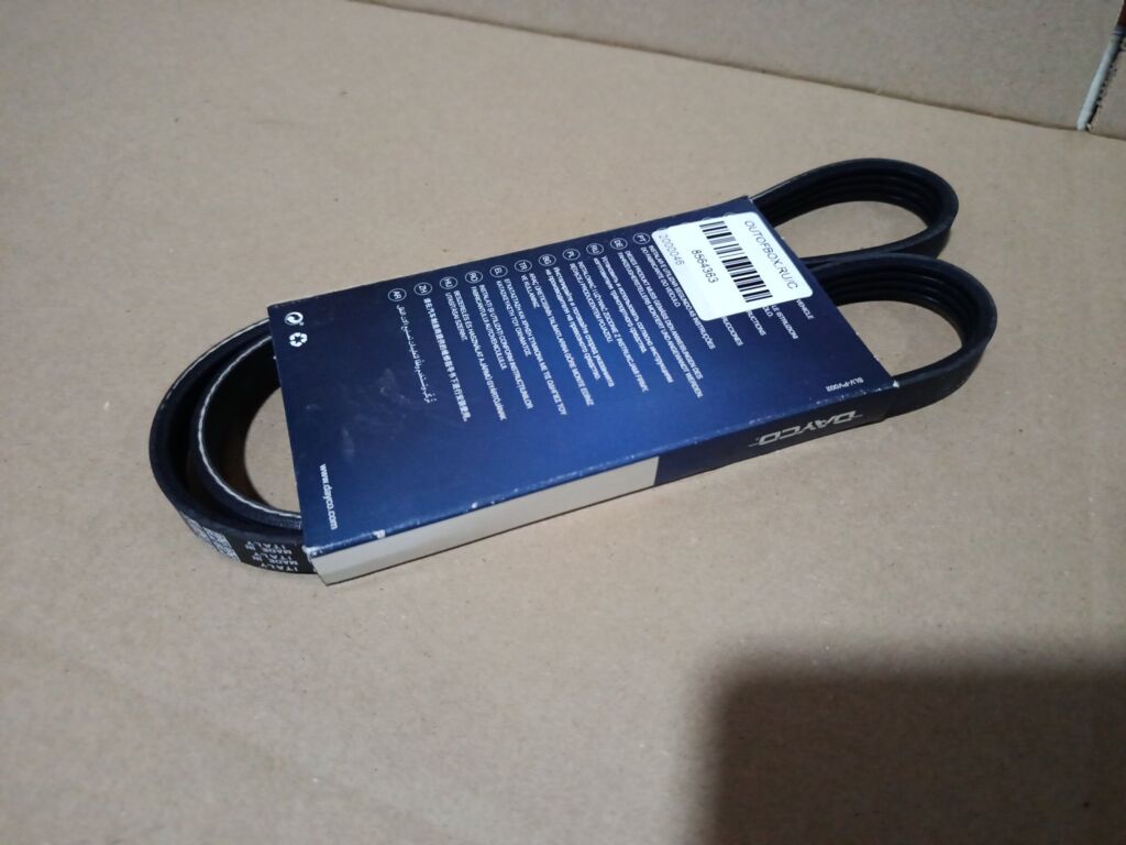 Ремень ручейковый на Hyundai dayco 4PK1060