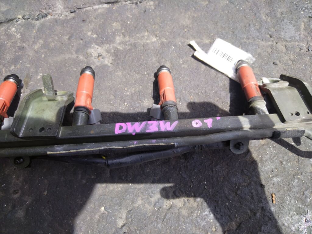 Форсунка инжекторная на Mazda Demio DW3W B3-ME Фото 2
